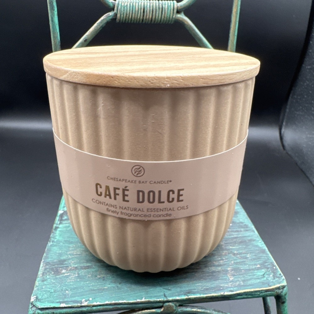 Chesapeake Bay Candle Cafe Dolce Scented with Essential Oils 10.1 oz ounces